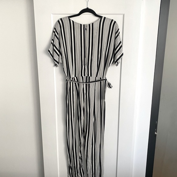 ATMOSPHERE White and black striped jumpsuit - Picture 2 of 3